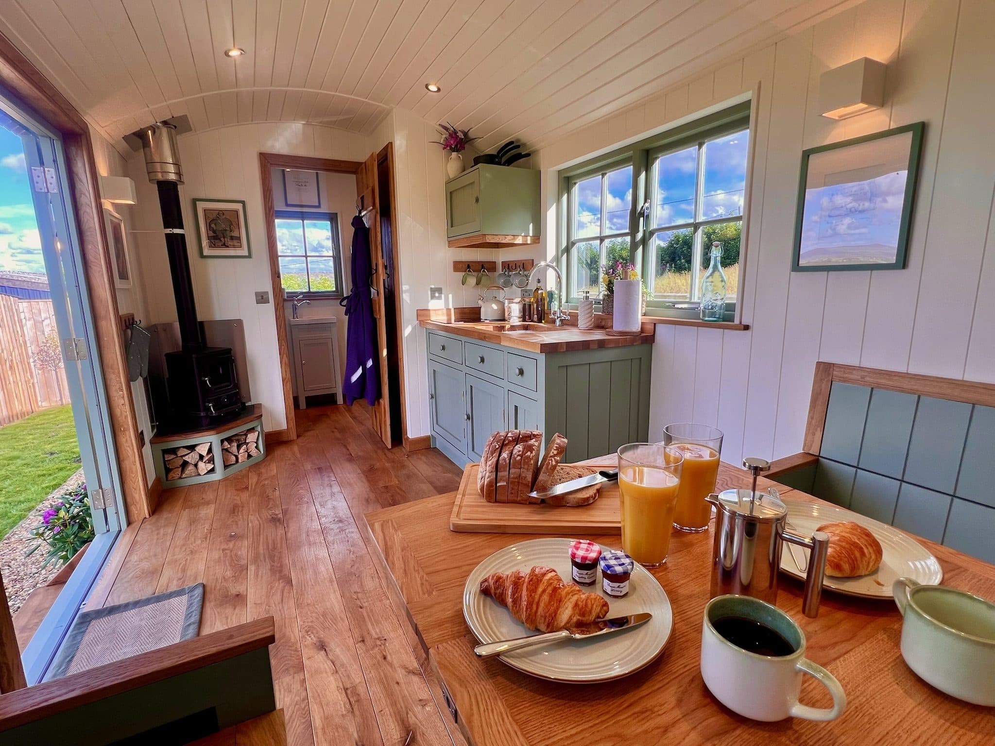 Olive Hut kitchen and breakfast