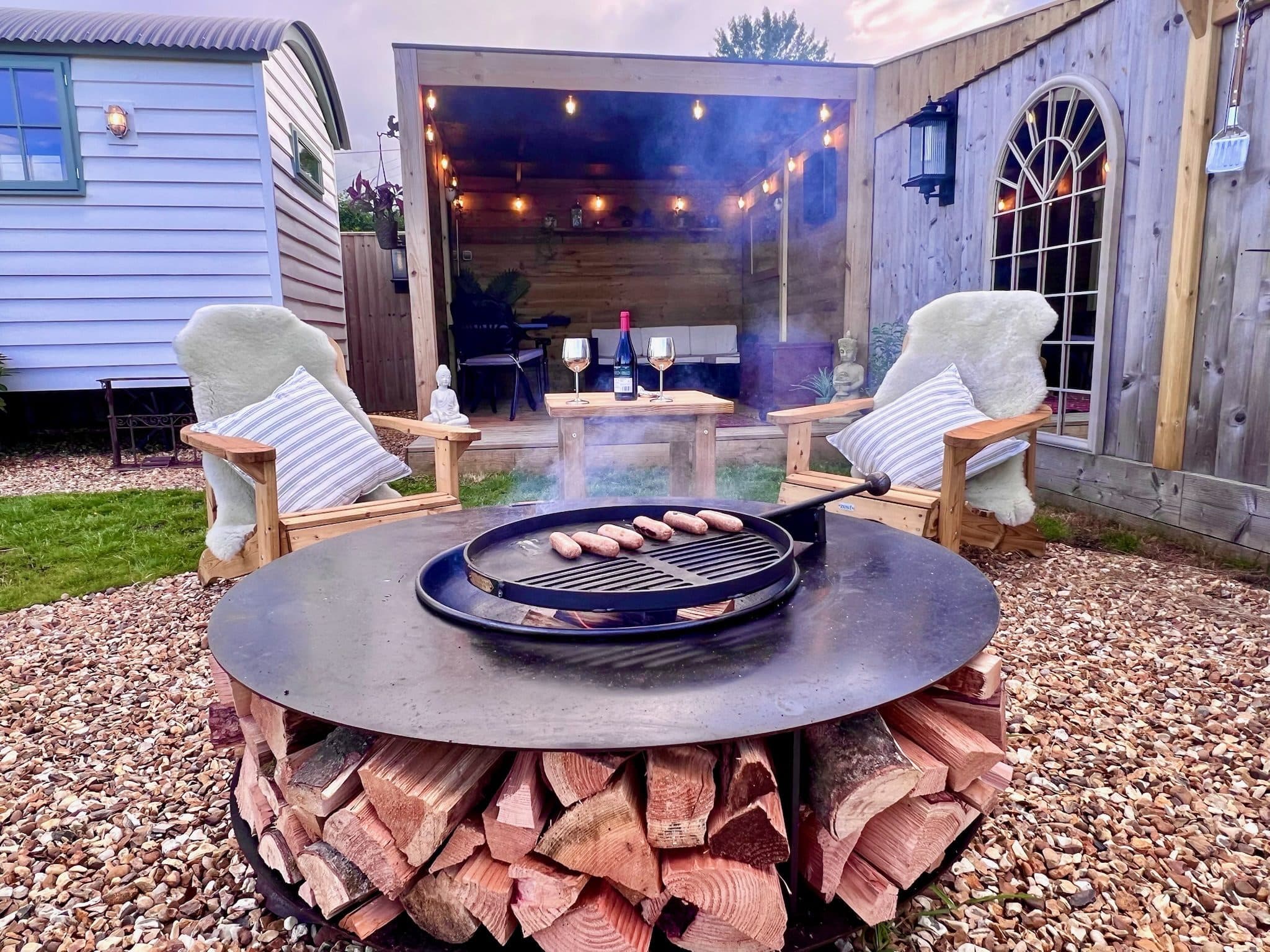 Olive Hut fire pit BBQ