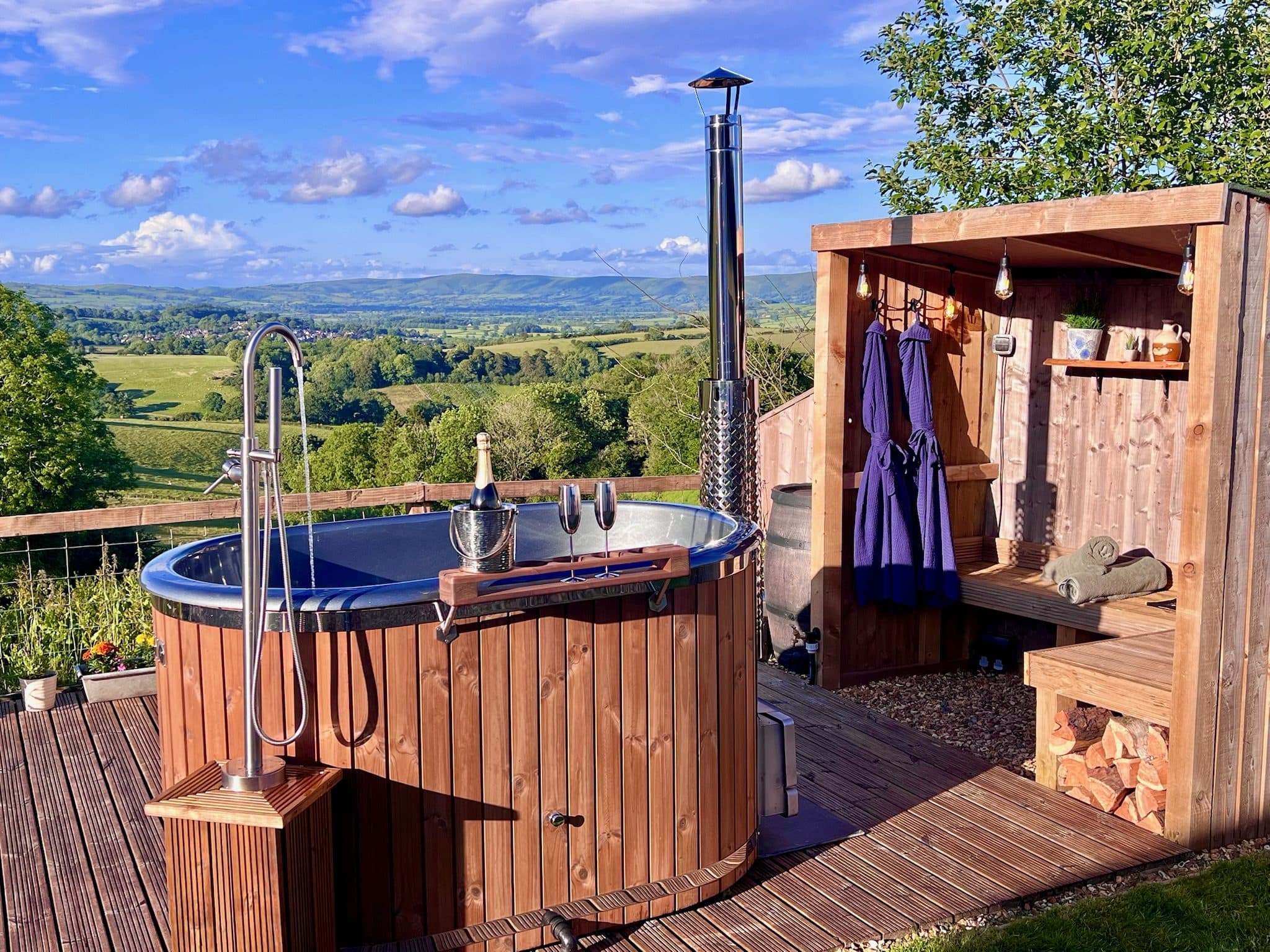 Olive Hut hot tub