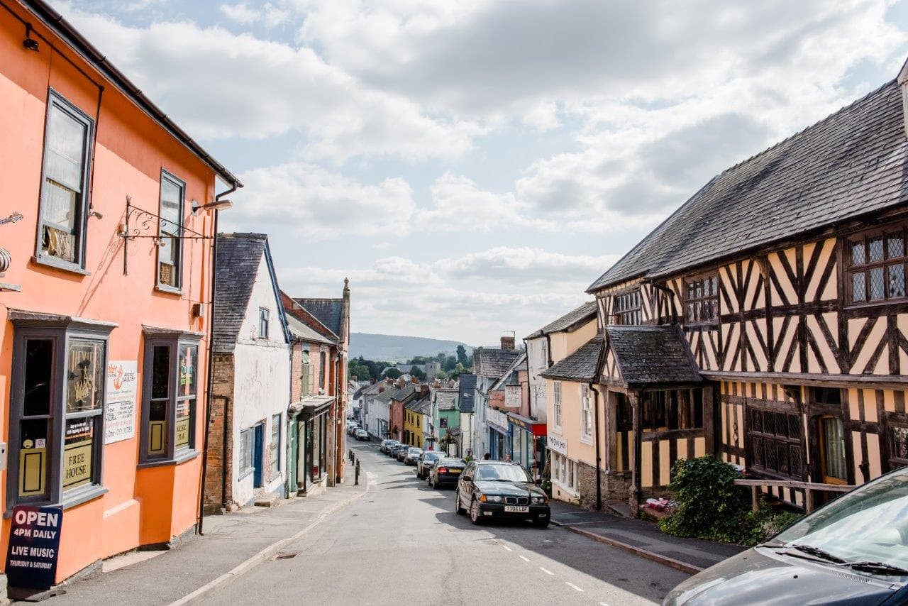 Bishops Castle town